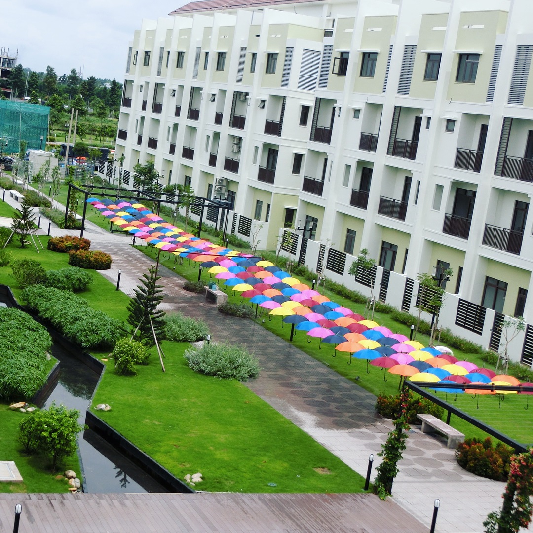 Nên gửi tiết kiệm hay mua nhà đất cho con với 2 tỷ đồng?